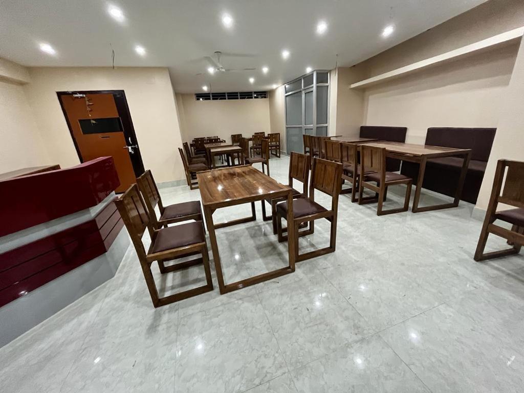 Hotel Magic Square Guwahati Ngoại thất bức ảnh