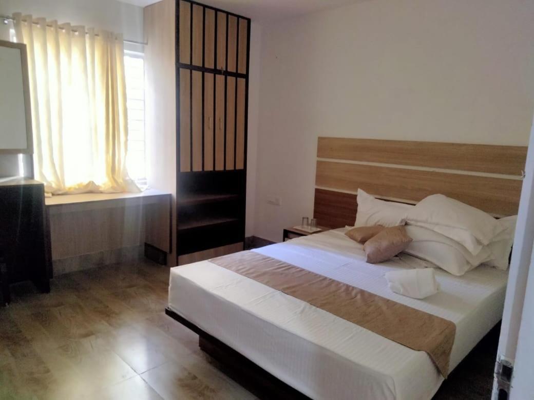 Hotel Magic Square Guwahati Ngoại thất bức ảnh